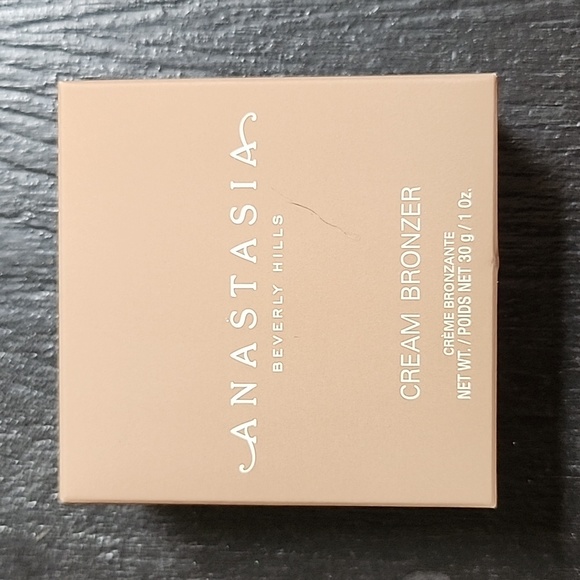 Anastasia Beverly Hills Cream Bronzer AMBER - Picture 3 of 5